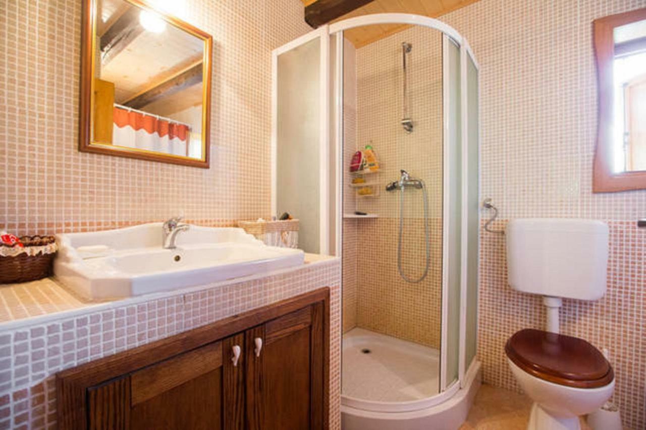Peacefull family cottage Gornji Desinec Esterno foto